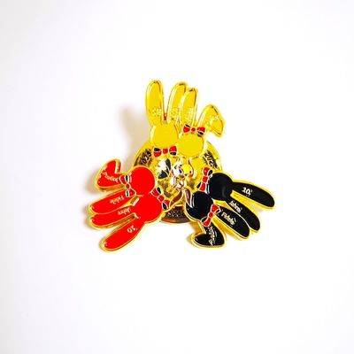 Custom Metal Gold Spin Lapel Pin With Rubber Caps For Carnivals