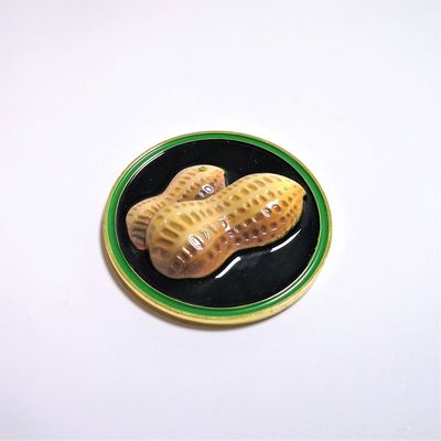 Round Zinc Alloy 3D Deez Nut Challenge Coin in Gold Finish with UV printed Peanuts